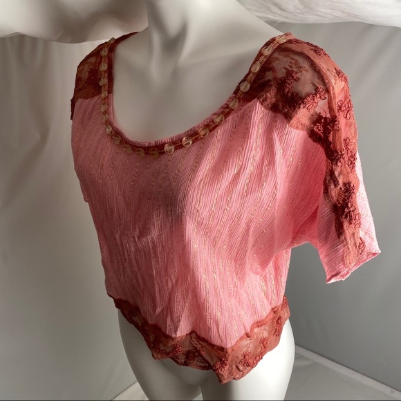 Free People pink embellished lace and lurex crop top - Picture 2 of 8